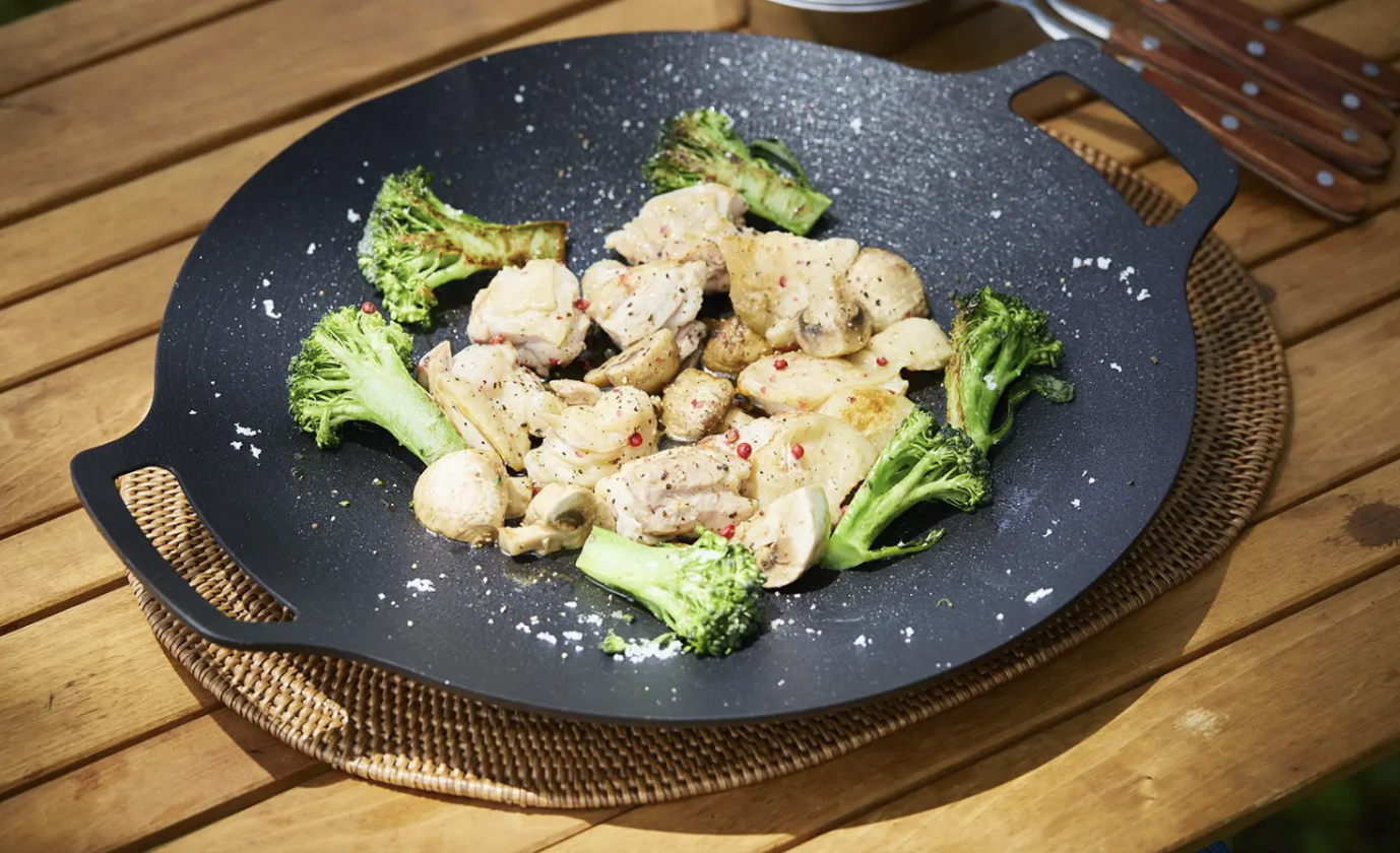 マルチグリドルのおすすめ8選!選び方とキャンプ飯レシピも紹介