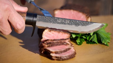 最初の1本にして一生モノ！「キャンプ入門ナイフこれIPPON」はなぜおすすめなのか？